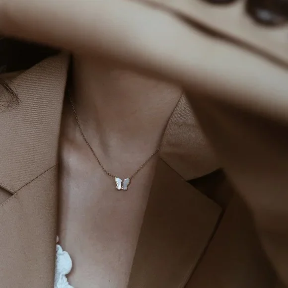 NEW 18K Gold Plated Mother of Pearl Butterfly Necklace - Picture 7 of 10